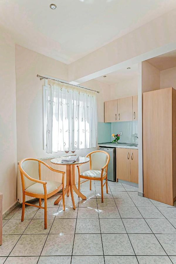 Marinis Boutique Rooms Nea Iraklitsa Экстерьер фото