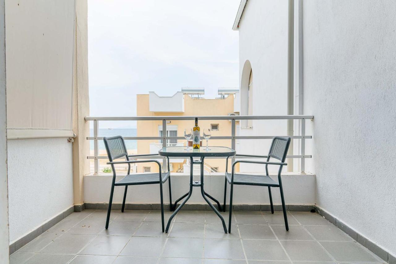 Marinis Boutique Rooms Nea Iraklitsa Экстерьер фото