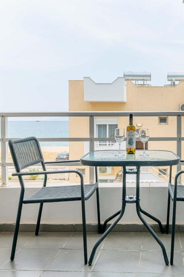 Marinis Boutique Rooms Nea Iraklitsa Экстерьер фото