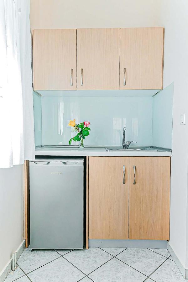 Marinis Boutique Rooms Nea Iraklitsa Экстерьер фото
