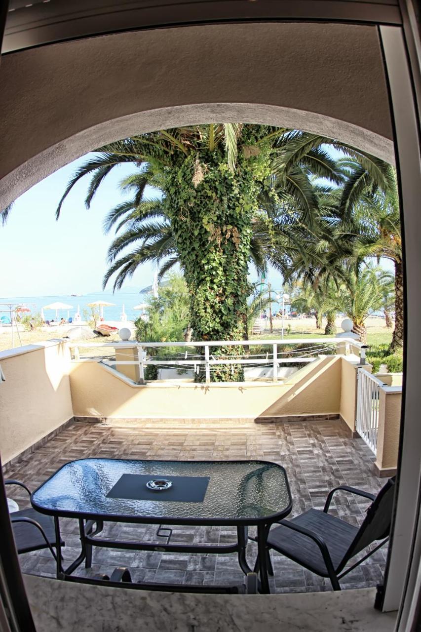 Marinis Boutique Rooms Nea Iraklitsa Экстерьер фото
