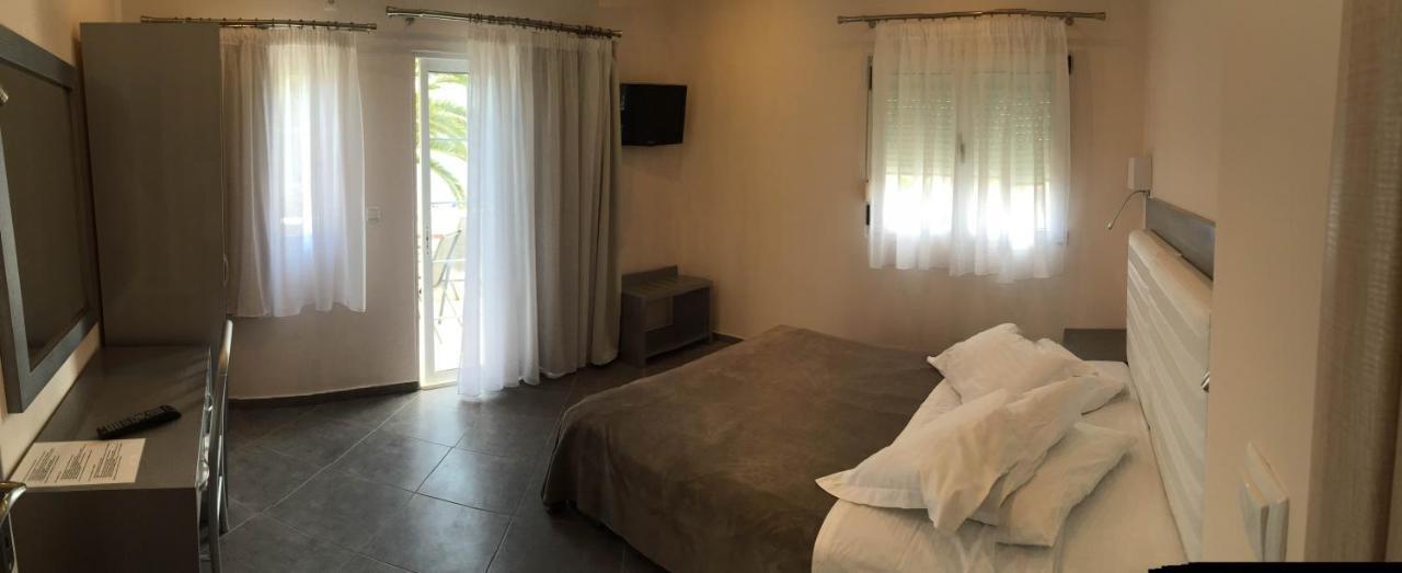 Marinis Boutique Rooms Nea Iraklitsa Экстерьер фото