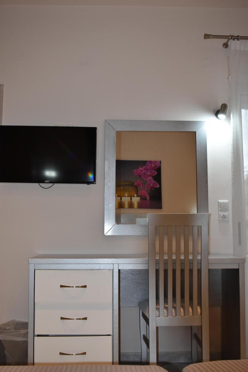 Marinis Boutique Rooms Nea Iraklitsa Экстерьер фото