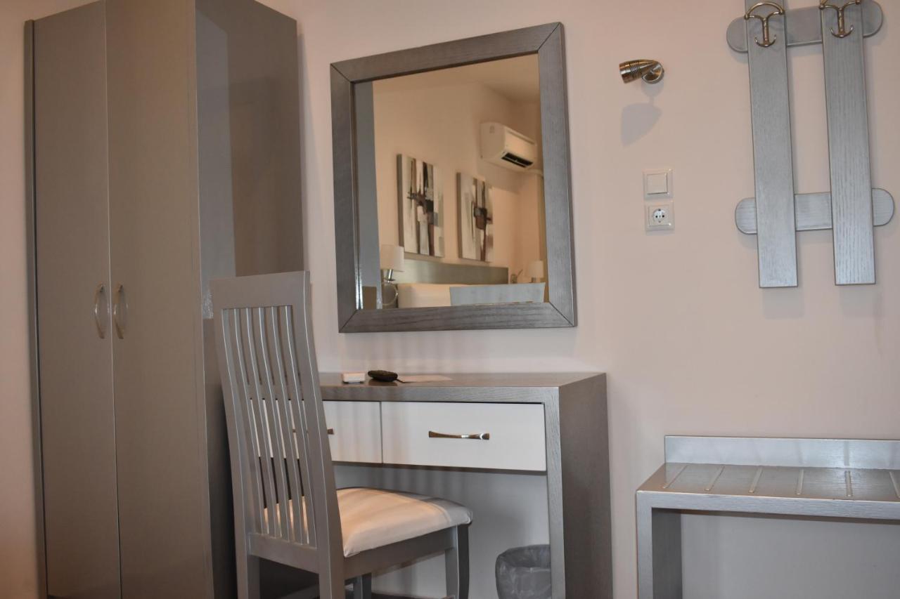 Marinis Boutique Rooms Nea Iraklitsa Экстерьер фото