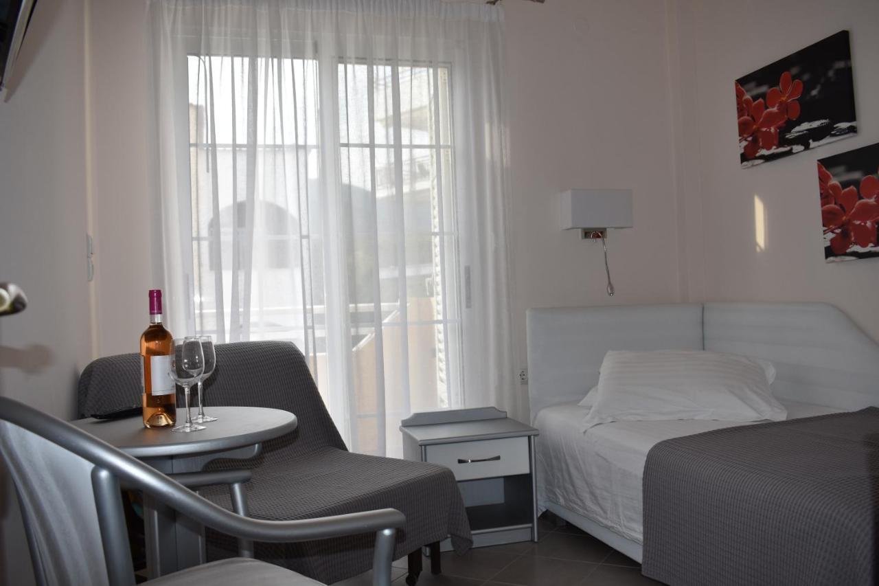 Marinis Boutique Rooms Nea Iraklitsa Экстерьер фото