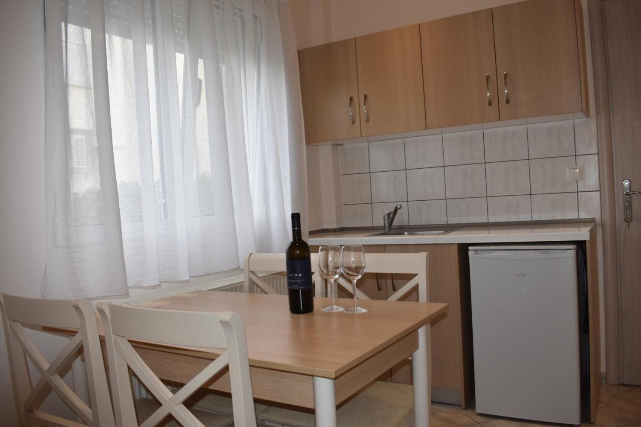 Marinis Boutique Rooms Nea Iraklitsa Экстерьер фото